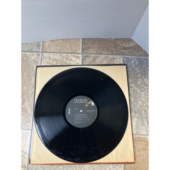 Avion Vinyl Record Album RCA Victor 1977 - Picture 4 of 4